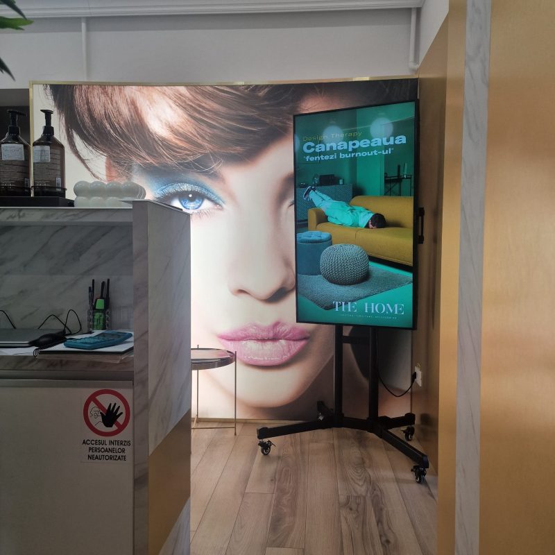 Reteaua Digitala DOOH Indoor - Glow Up