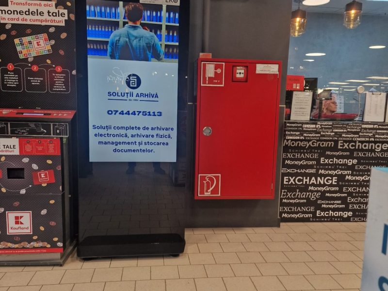 Cum atrag clienții campaniile din Iași? Rețeaua DOOH EkoGroup și Ciprian Petrescu